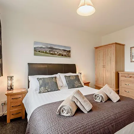Holiday home 2 Bed In Sz116 *